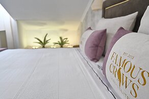 Famous Crows Lisbon Suites