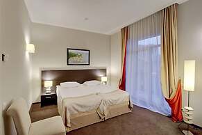 Optima Collection Troitska