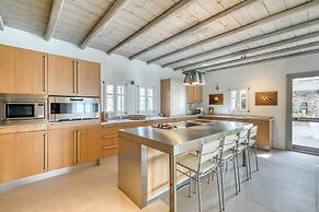 Crystal Villa 6 Bedroom