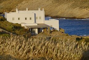 Luxurious 7 Bedroom Villa in Fokos Beach