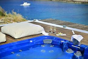 Luxurious 7 Bedroom Villa in Fokos Beach