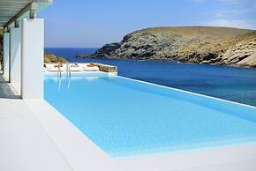 Luxurious 7 Bedroom Villa in Fokos Beach