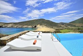 Luxurious 7 Bedroom Villa in Fokos Beach