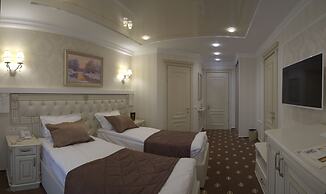 Chevalier Hotel & Spa