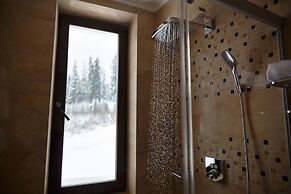 Chevalier Hotel & Spa