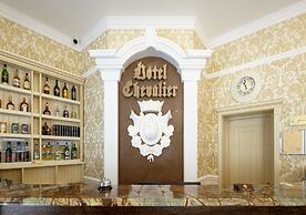 Chevalier Hotel & Spa