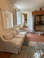 Luxury 6-bed Tuscan Villa Near Lucca and Florence