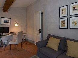 Luxury 6-bed Tuscan Villa Near Lucca