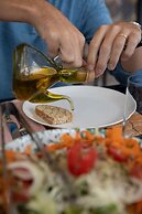 Luxury 6-bed Tuscan Villa Near Lucca and Florence