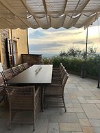 Luxury 6-bed Tuscan Villa Near Lucca and Florence