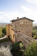 Luxury 6-bed Tuscan Villa Near Lucca and Florence