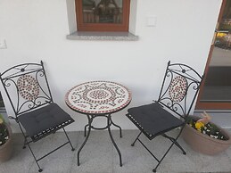 Apart Bradl