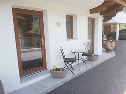 Apart Bradl