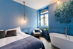 Bello Lake Como Suites