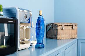 Bello Lake Como Suites