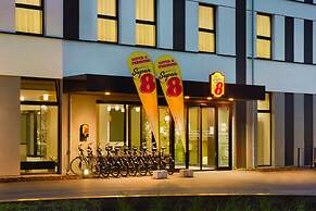Super 8 by Wyndham Hamburg Mitte
