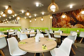 Super 8 by Wyndham Hamburg Mitte