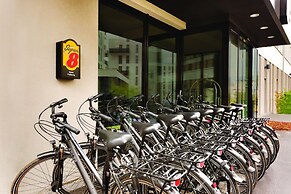 Super 8 by Wyndham Hamburg Mitte