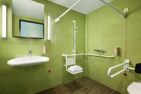 Super 8 by Wyndham Hamburg Mitte