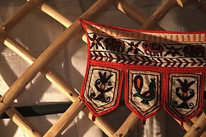 Hapus Yurt - Two Beautiful Yurts and Barn Cottage