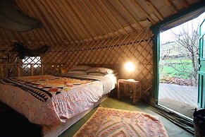 Hapus Yurt - Two Beautiful Yurts and Barn Cottage