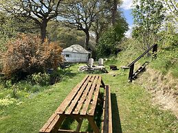 Hapus Yurt - Two Beautiful Yurts and Barn Cottage