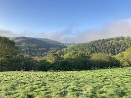 Hapus Yurt - Two Beautiful Yurts and Barn Cottage