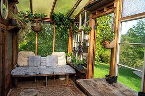 Hapus Yurt - Two Beautiful Yurts and Barn Cottage