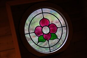 Hapus Yurt - Two Beautiful Yurts and Barn Cottage