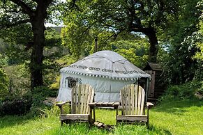 Hapus Yurt - Two Beautiful Yurts and Barn Cottage