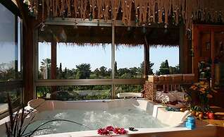 Biktapuz & Klemantina - Adults Only