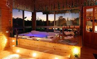 Biktapuz & Klemantina - Adults Only