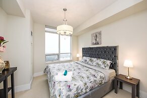 Sarkar Suites - 310 Burnhamthorpe Road