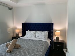 Sarkar Suites - Downtown Fashion Dist.