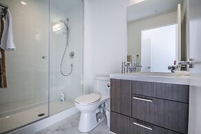 Sarkar Suites - Downtown Fashion Dist.