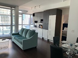 Sarkar Suites - Downtown Fashion Dist.