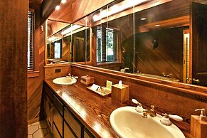 Yosemite Scenic Wonders - Fish Camp Area