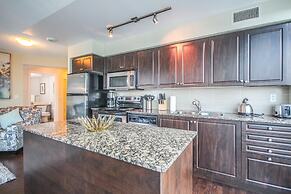 Sarkar Suites - Fort York Blvd