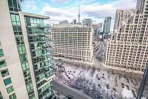 Sarkar Suites - Fort York Blvd