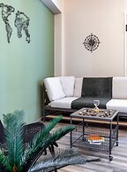 Autonomous House in the heart of Plaka