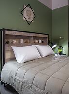 Autonomous House in the heart of Plaka