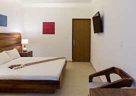 Nomads Party Hotel & Hostel