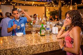 Nomads Party Hotel & Hostel