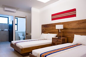 Nomads Party Hotel & Hostel