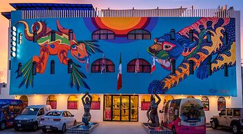 Nomads Party Hotel & Hostel