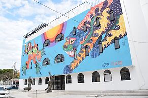 Nomads Party Hotel & Hostel