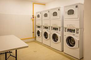 Nomads Party Hotel & Hostel