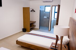 Nomads Party Hotel & Hostel