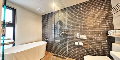 Yomitan Condhotel ND