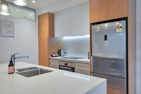 Spacious Mt Eden Apartment